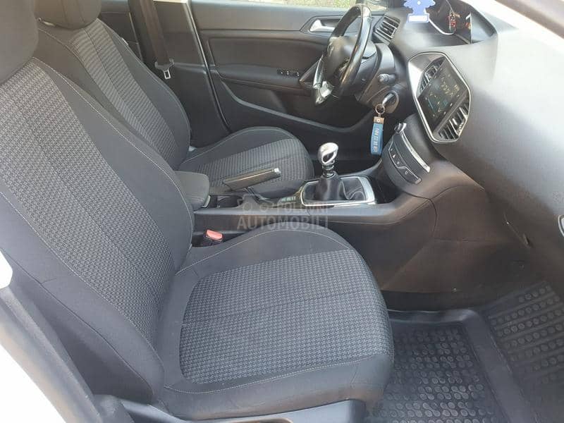 Peugeot 308 1.6 HDI ACTIVE