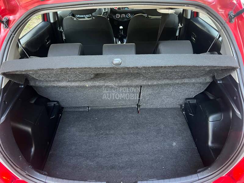 Toyota Yaris 1.3 VVT-i