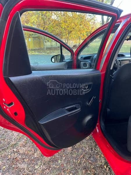 Toyota Yaris 1.3 VVT-i