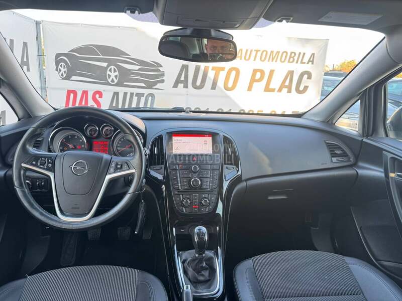 Opel Astra J 