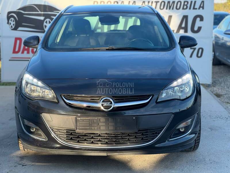 Opel Astra J 