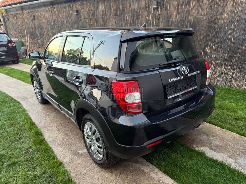 Toyota Urban Cruiser 