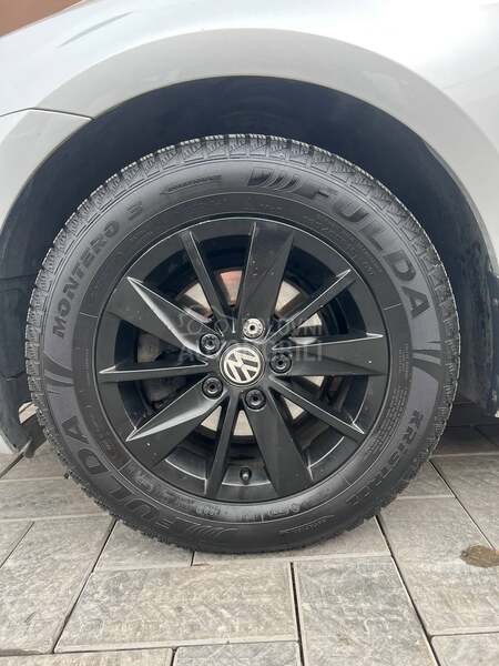 Volkswagen Golf 7 1.6 tdi Bluemotion