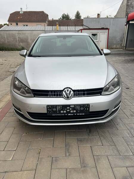 Volkswagen Golf 7 1.6 tdi Bluemotion