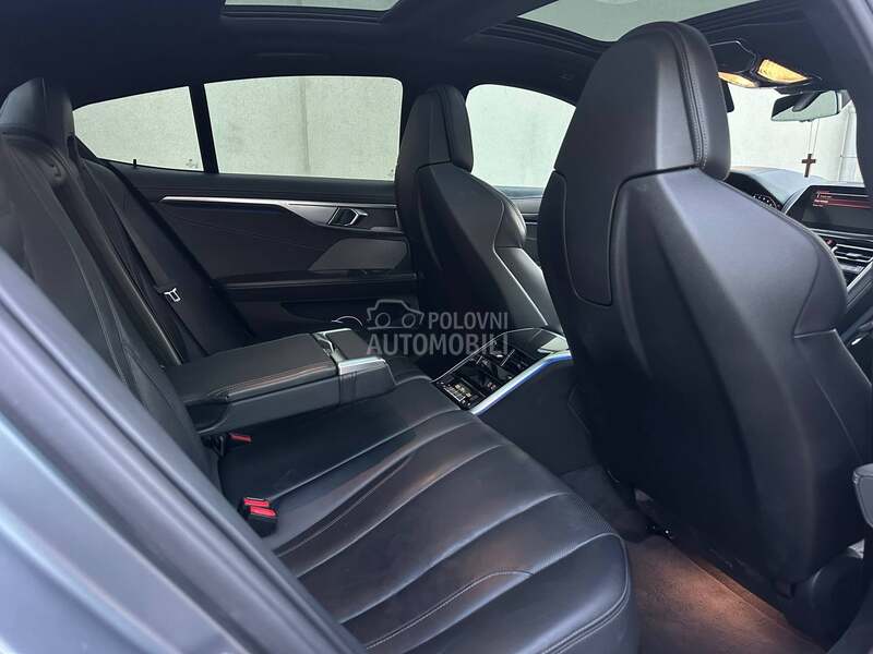 BMW 840 i xDrive/M paket