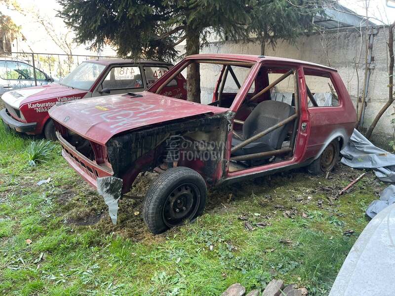 Zastava Yugo 55 školjka sa rolbarom
