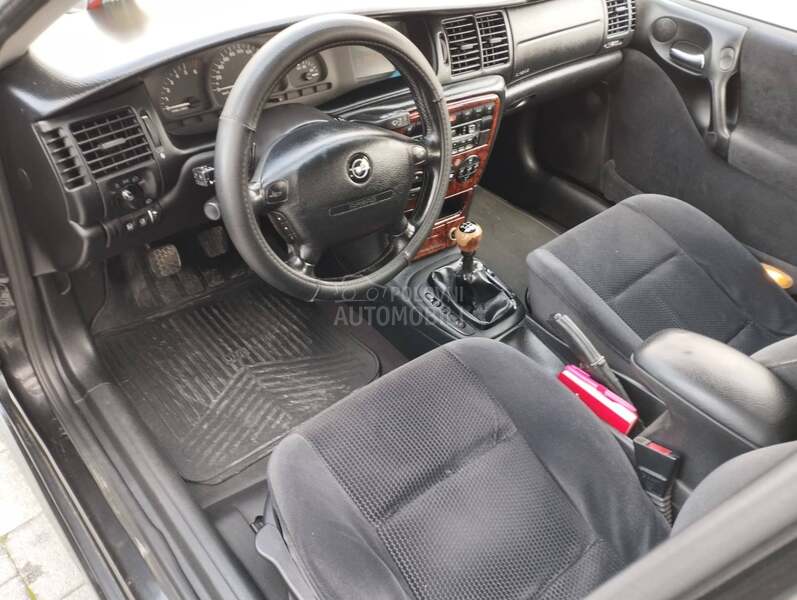 Opel Vectra B 