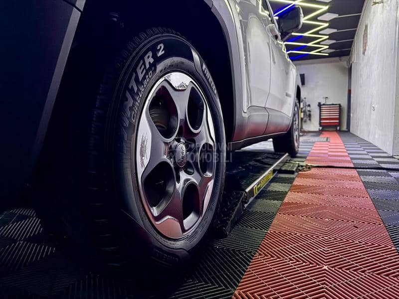 Jeep Renegade N O V A U T O Jeep Renegade N O V A U T O