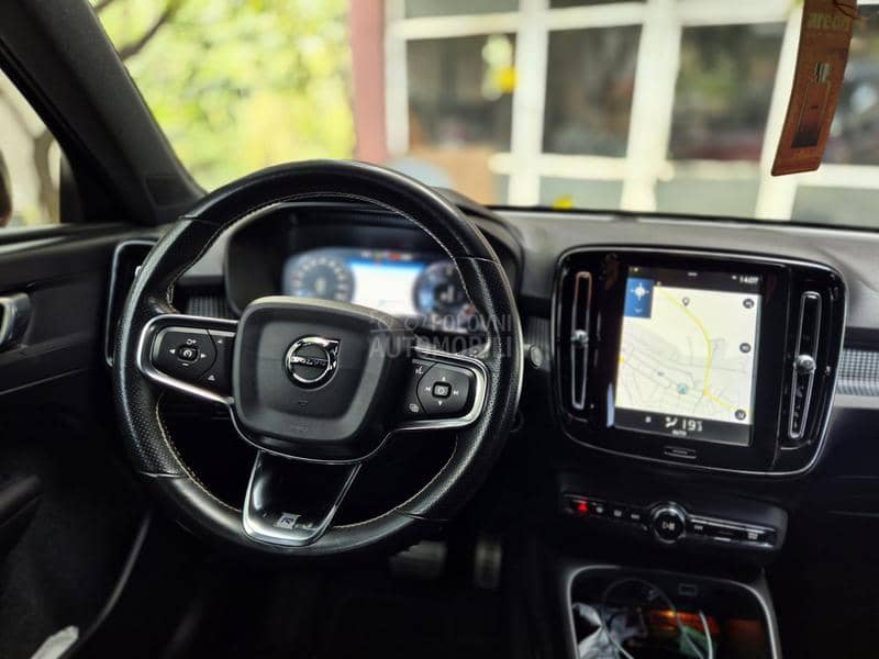 Volvo XC40 D4 R design 4x4