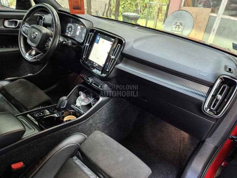 Volvo XC40 D4 R design 4x4