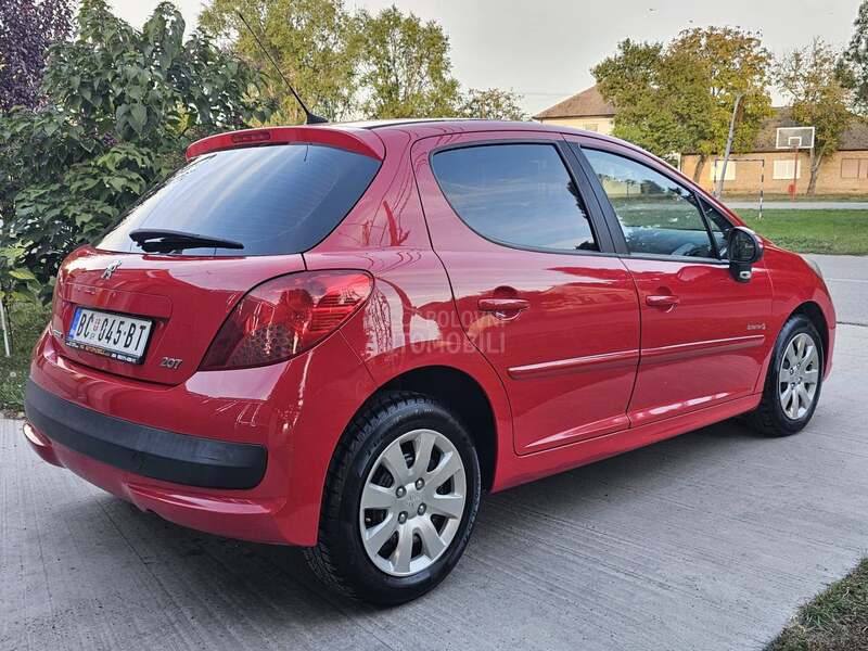 Peugeot 207 1.4