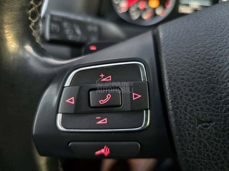 Volkswagen Tiguan XENON,PANO,4 MOTION
