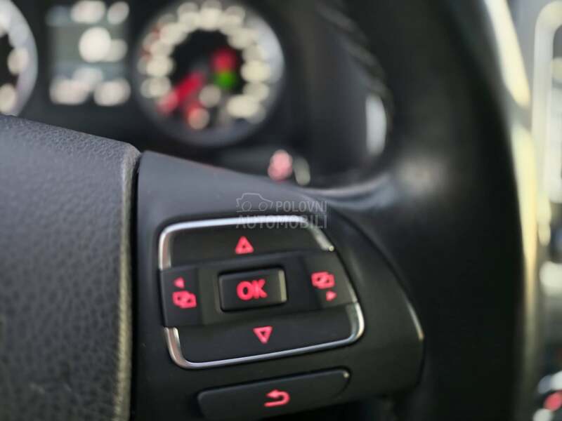 Volkswagen Tiguan XENON,PANO,4 MOTION