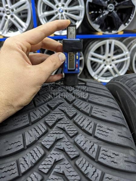 Falken 195/55 R16 Zimska