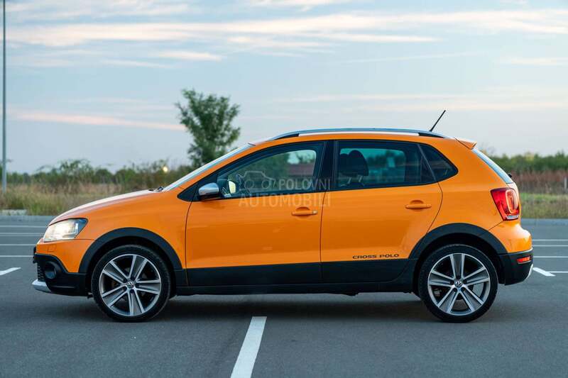 Volkswagen Polo 1.2TSI/CROSS