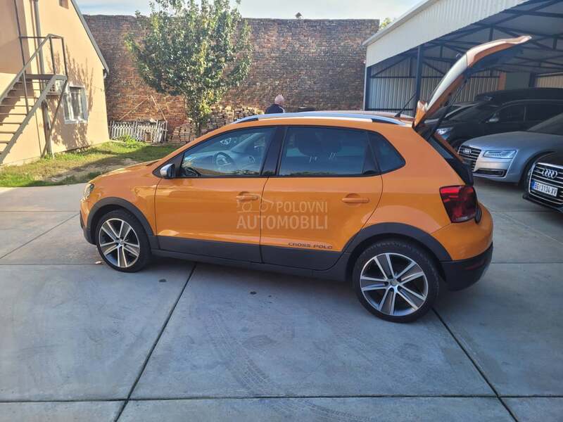 Volkswagen Polo 1.2TSI/CROSS
