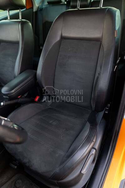 Volkswagen Polo 1.2TSI/CROSS