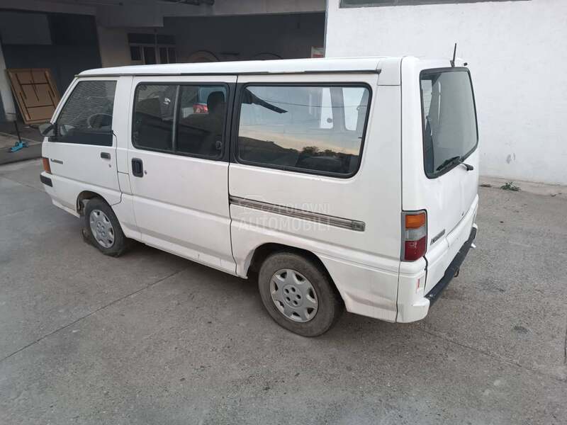 Mitsubishi L 300 