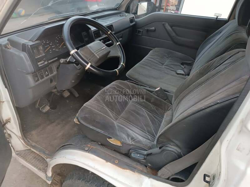 Mitsubishi L 300 