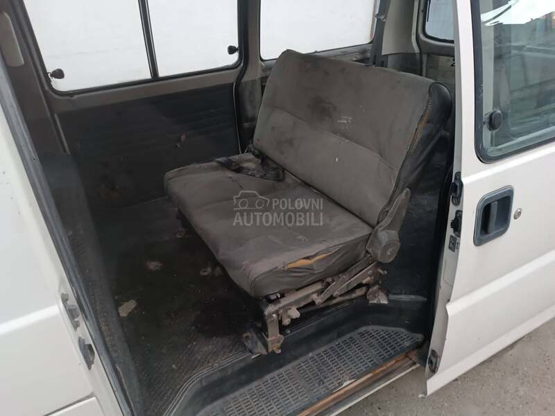 Mitsubishi L 300 