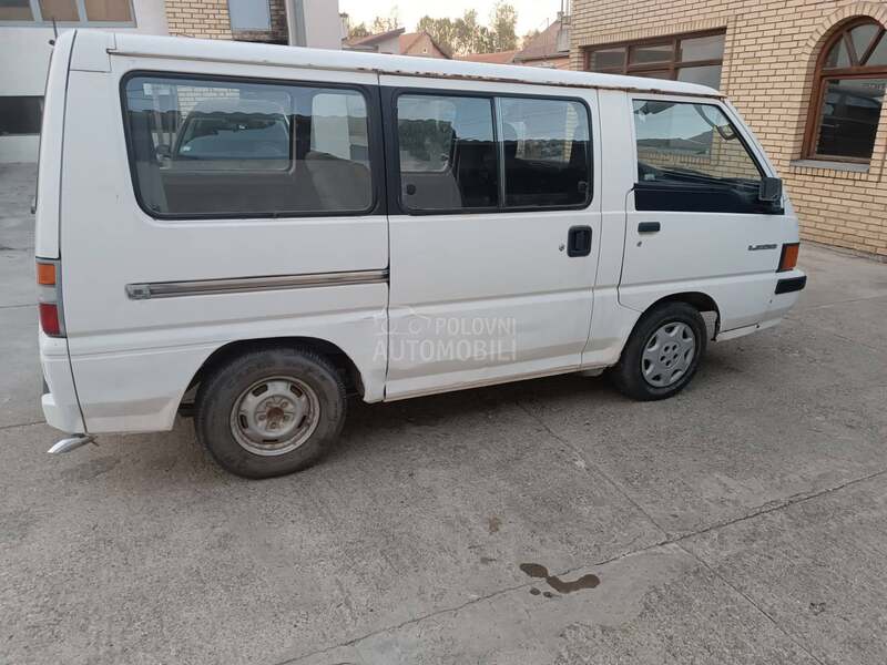 Mitsubishi L 300 