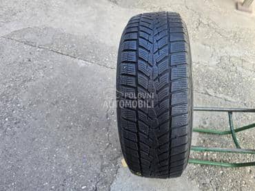 Goodyear 215/70 R16 Zimska