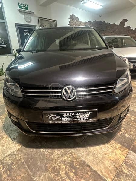 Volkswagen Touran HIGHLINE-PANO