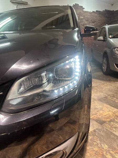 Volkswagen Touran HIGHLINE-PANO