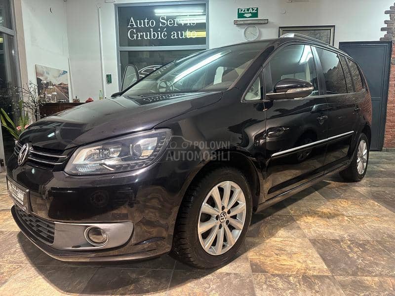Volkswagen Touran HIGHLINE-PANO