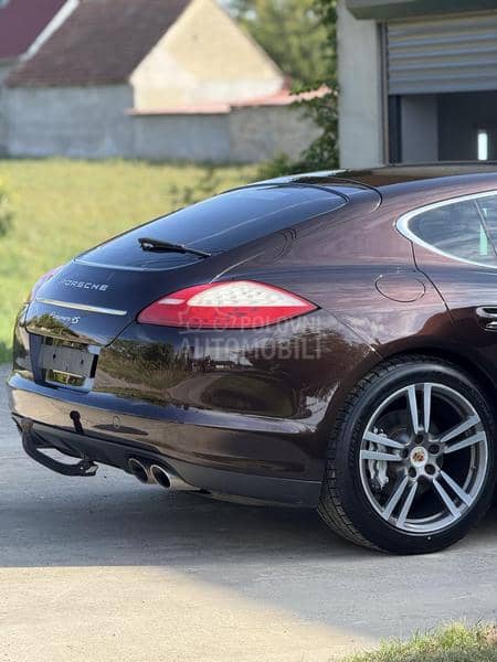 Porsche Panamera 4.8 v8