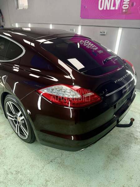 Porsche Panamera 4.8 v8