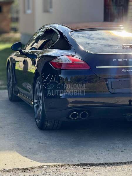 Porsche Panamera 4.8 v8