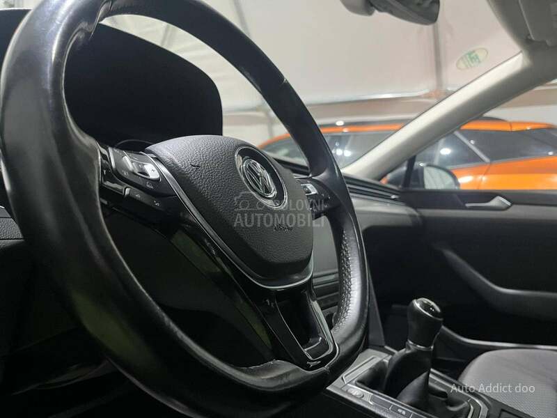Volkswagen Passat B8 1.6tdi bluemotion