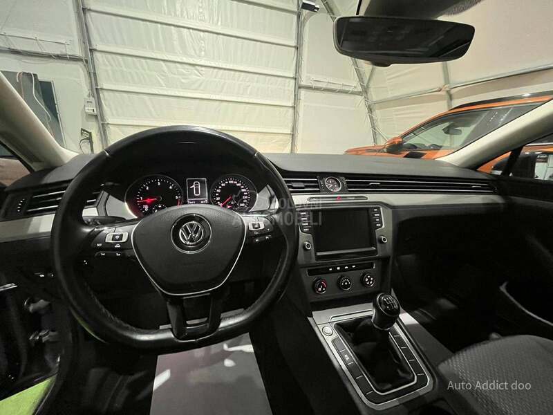 Volkswagen Passat B8 1.6tdi bluemotion
