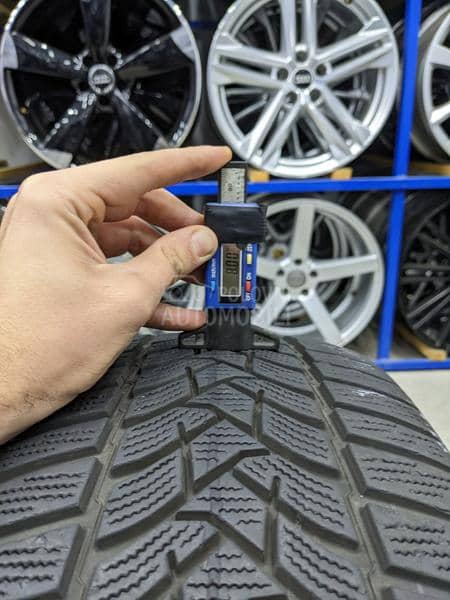 Dunlop 225/45 R18 Zimska