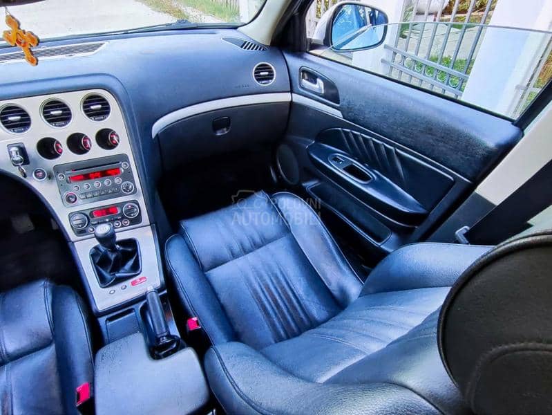 Alfa Romeo 159 1.9JTDm PERFECT Alfa Romeo 159 1.9JTDm PERFECT