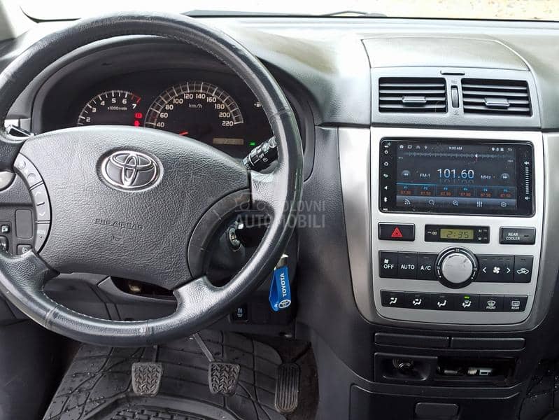 Toyota Avensis Verso 2.0