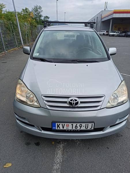Toyota Avensis Verso 2.0