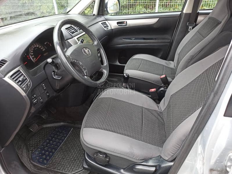 Toyota Avensis Verso 2.0