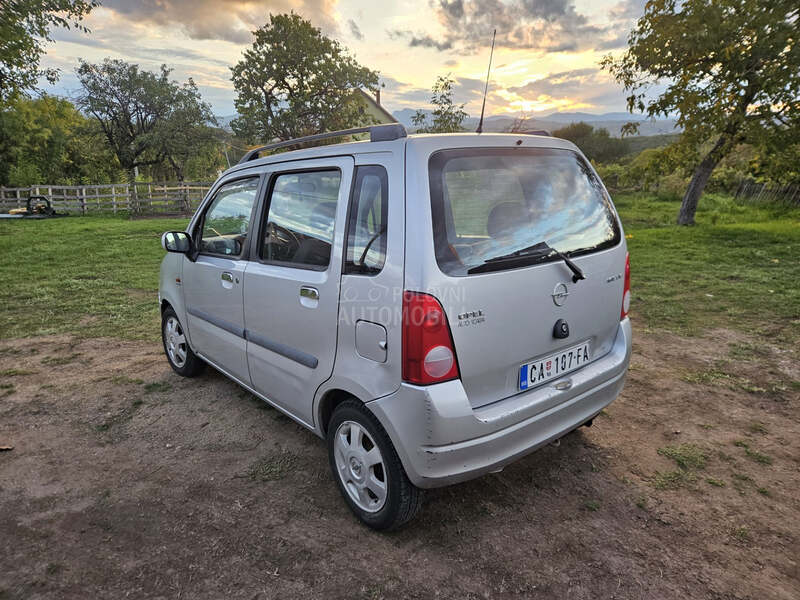 Opel Agila 
