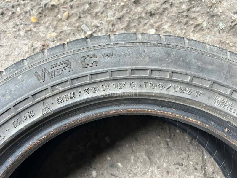 Nokian 215/60 R17 Zimska
