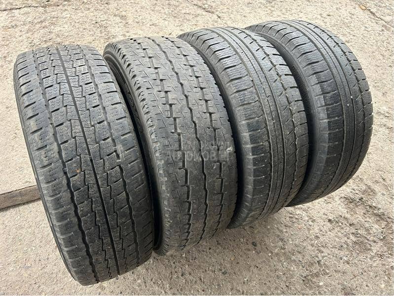 Nokian 215/60 R17 Zimska
