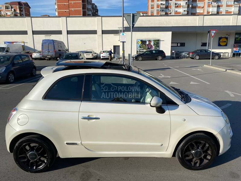 Fiat 500 Šiber.N.a.v.i.R.e.g