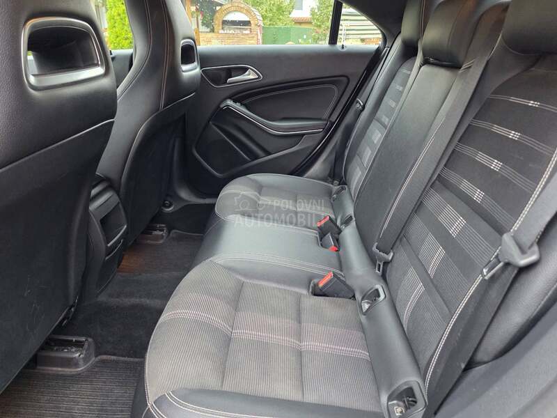 Mercedes Benz CLA 180 1.5