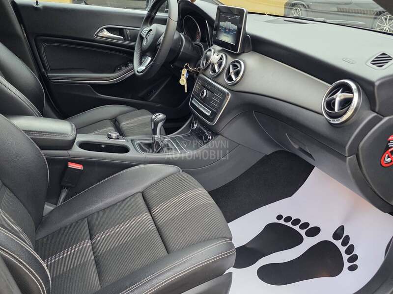 Mercedes Benz CLA 180 1.5
