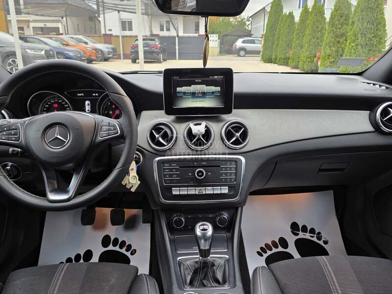 Mercedes Benz CLA 180 1.5