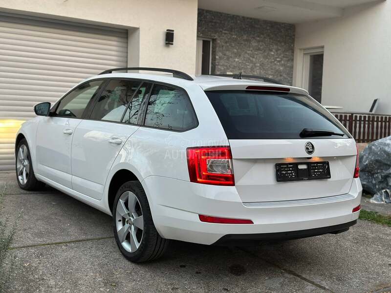 Škoda Octavia 1.6TDI DSG LED CH