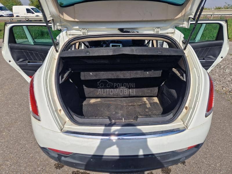 Lancia Delta A K C I J A