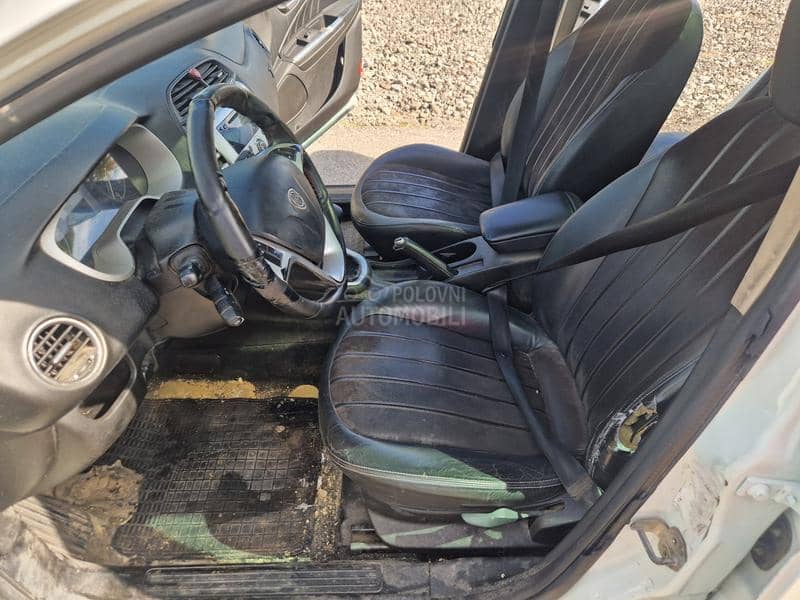 Lancia Delta A K C I J A