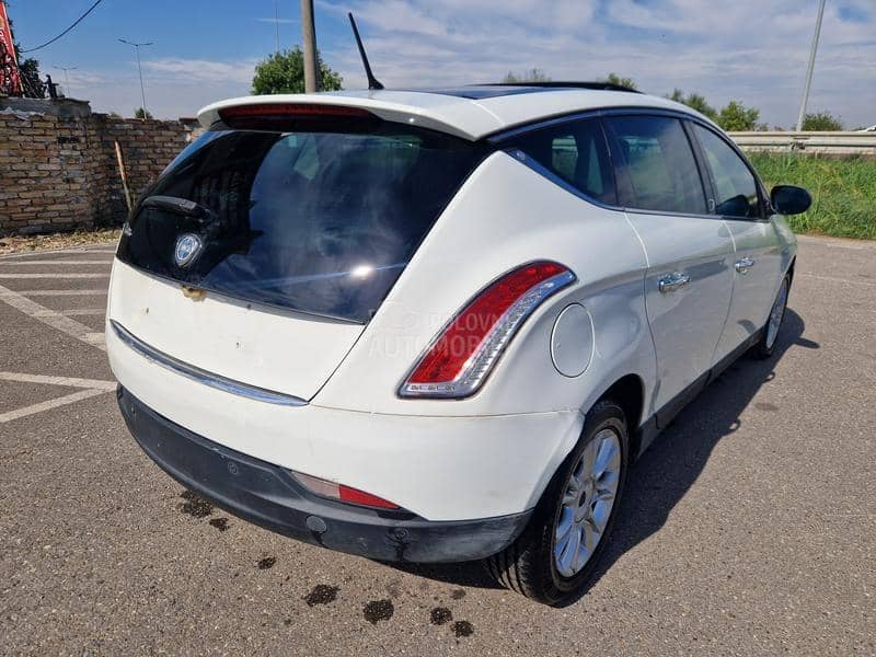 Lancia Delta A K C I J A